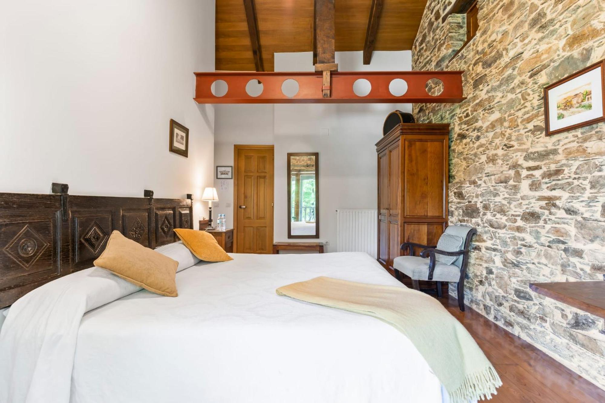 Casa Peleyon Bed & Breakfast Кастропол Екстериор снимка