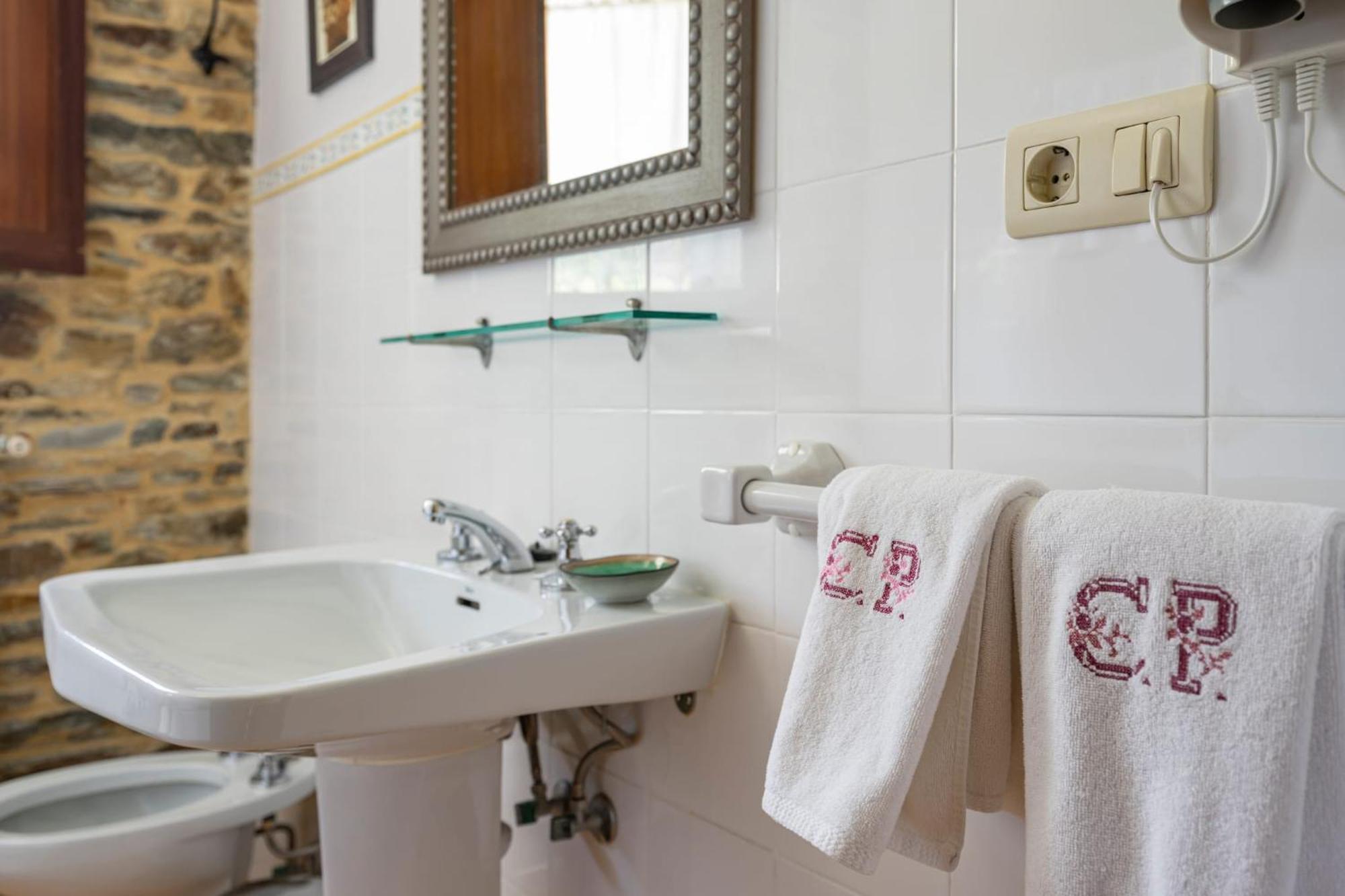 Casa Peleyon Bed & Breakfast Кастропол Екстериор снимка