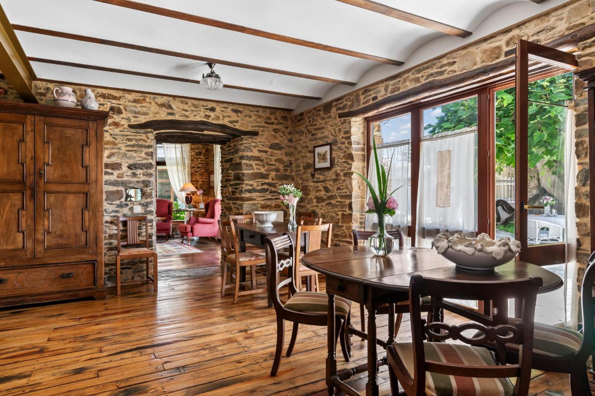 Casa Peleyon Bed & Breakfast Кастропол Екстериор снимка
