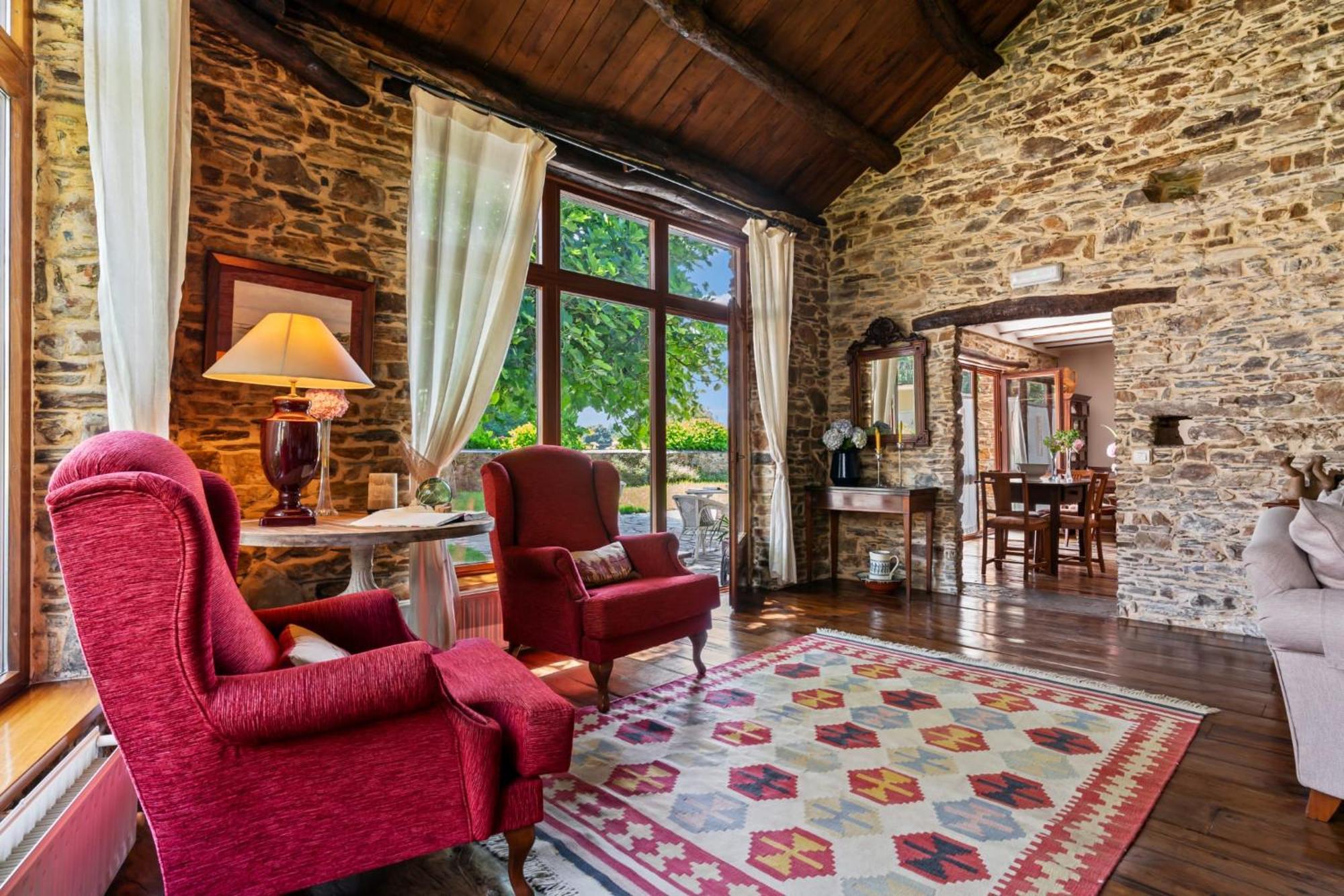 Casa Peleyon Bed & Breakfast Кастропол Екстериор снимка