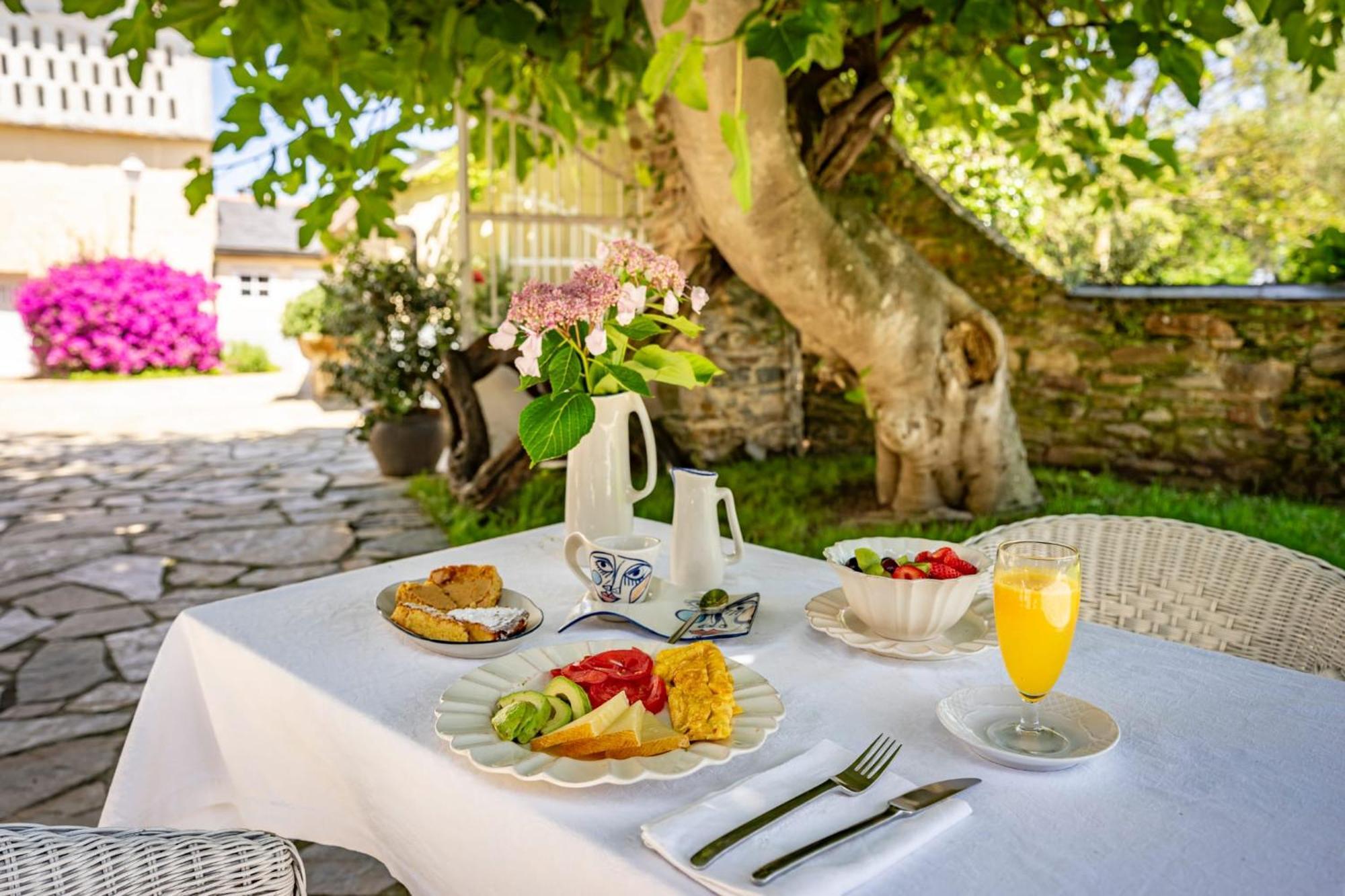 Casa Peleyon Bed & Breakfast Кастропол Екстериор снимка