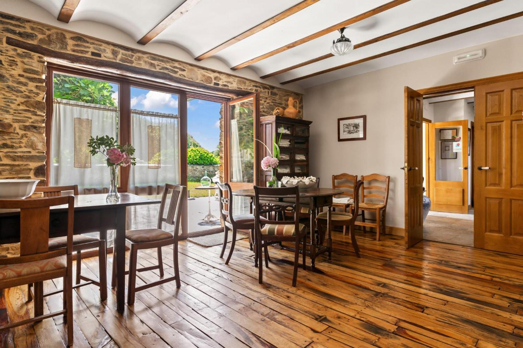 Casa Peleyon Bed & Breakfast Кастропол Екстериор снимка