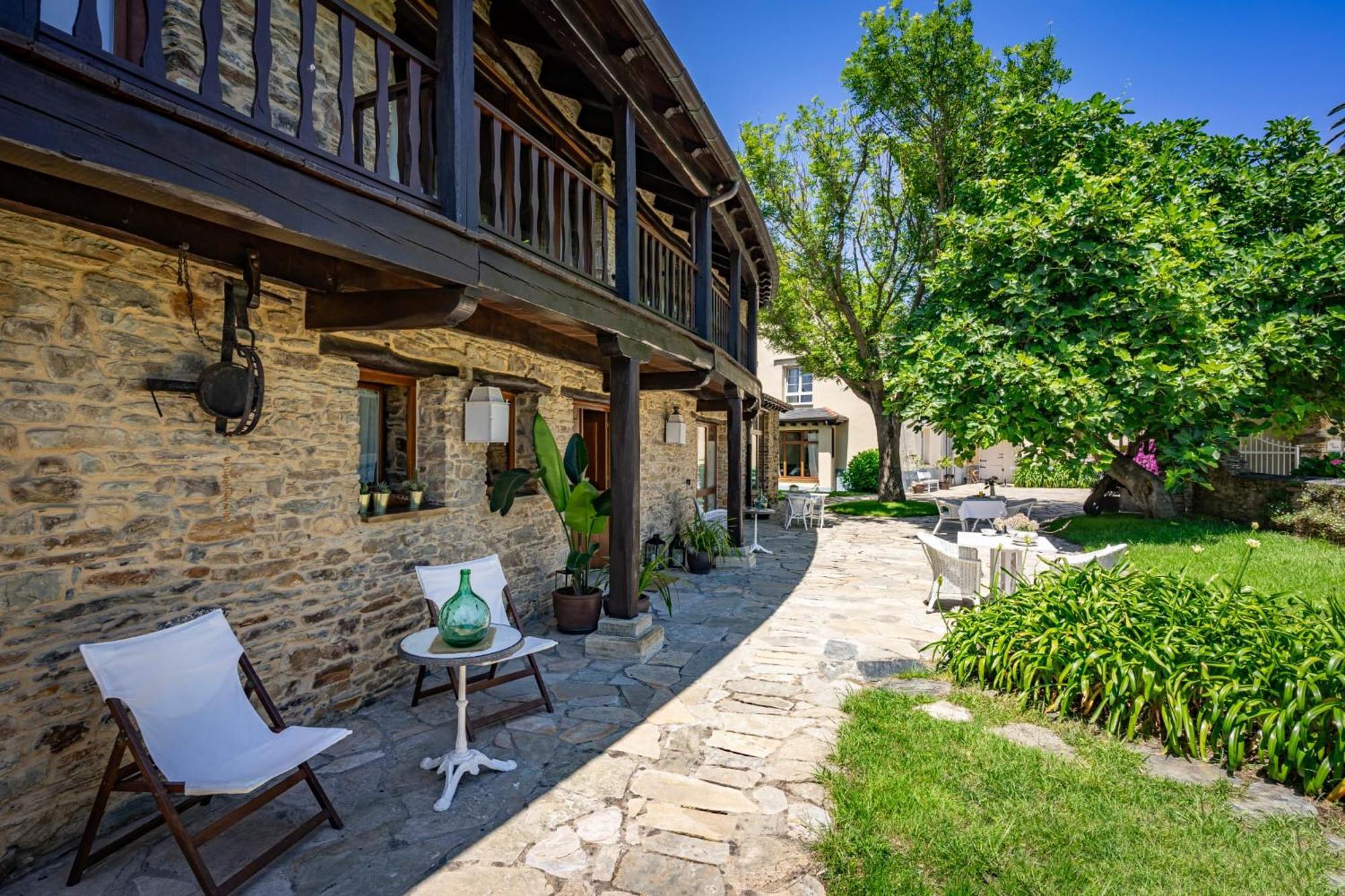 Casa Peleyon Bed & Breakfast Кастропол Екстериор снимка