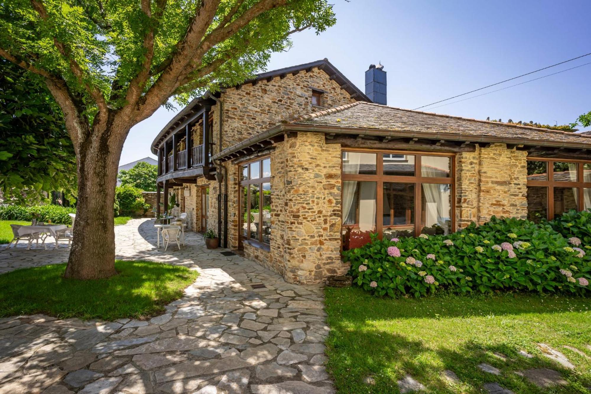Casa Peleyon Bed & Breakfast Кастропол Екстериор снимка