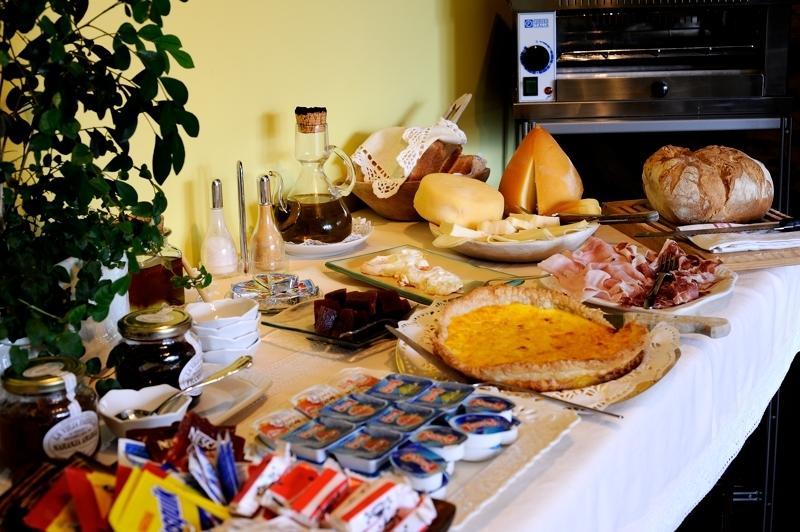 Casa Peleyon Bed & Breakfast Кастропол Екстериор снимка