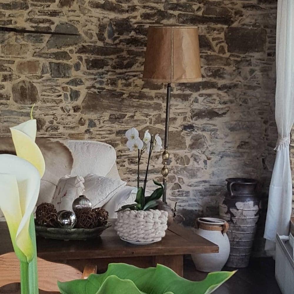Casa Peleyon Bed & Breakfast Кастропол Екстериор снимка