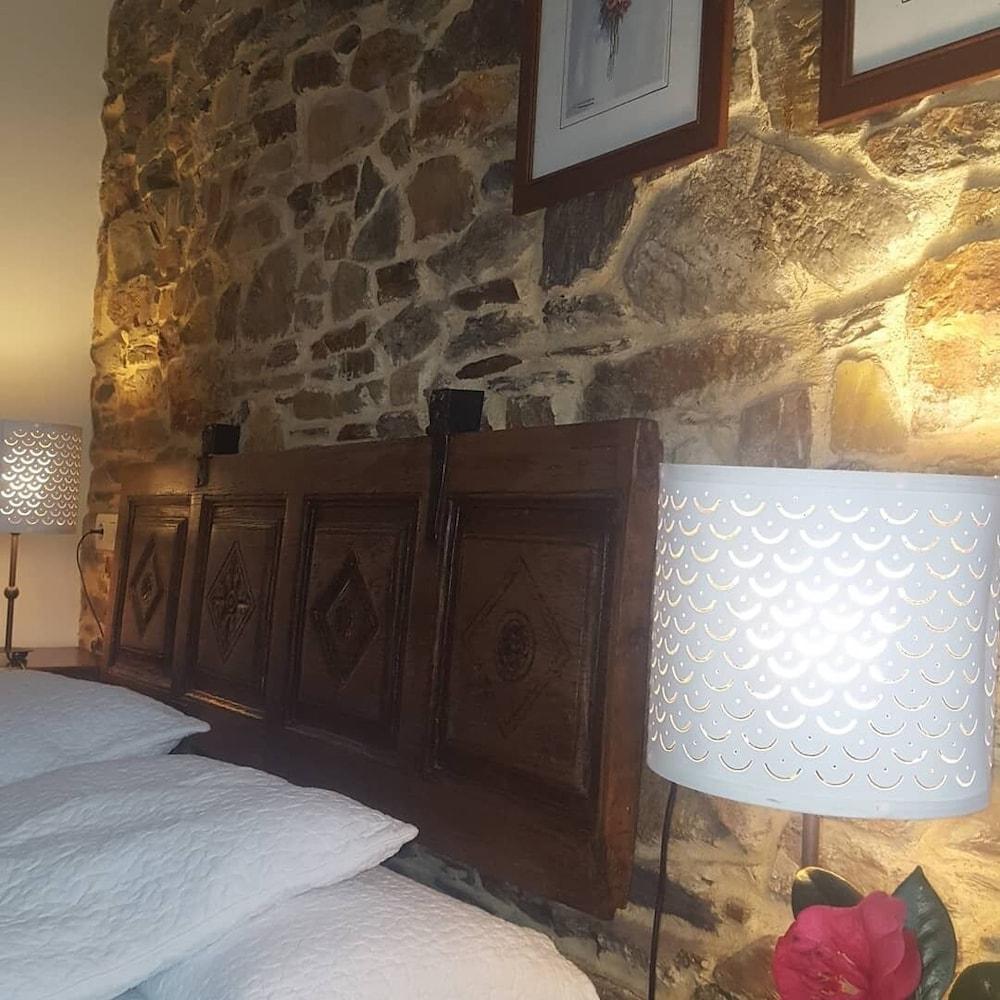 Casa Peleyon Bed & Breakfast Кастропол Екстериор снимка